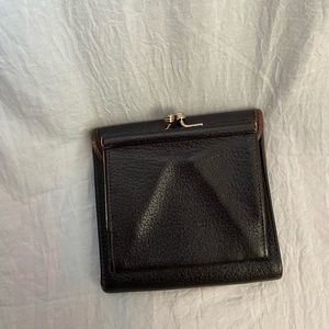 Dooney & Bourke Bags - Dooney & Bourke Wallet Dooney & Bourke Bags - Dooney & Bourke Wallet